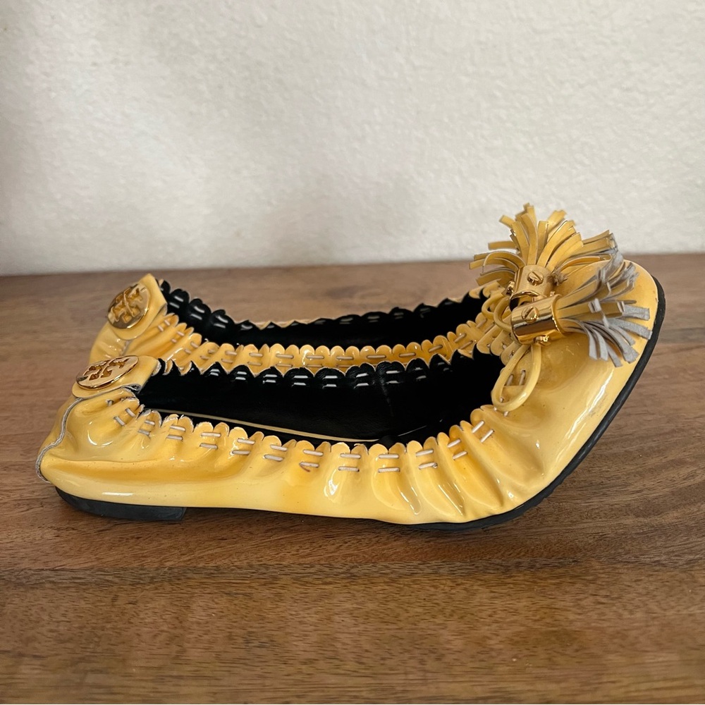 Tory Burch Yellow Patent Leather Size 6.5